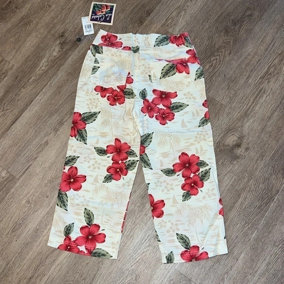 La Cabana Tan / Red Tropical Hawaiian Luau Capri Crop Pants Size 4P NWT 🌺 - Picture 5 of 6